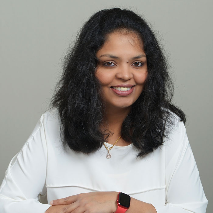 Shruthi Sreenivasa posing for a photo.